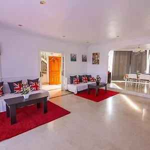lujosa-villa-en-alhaurin-de-la-torre-7-dormitorios.1costadelsol.com/